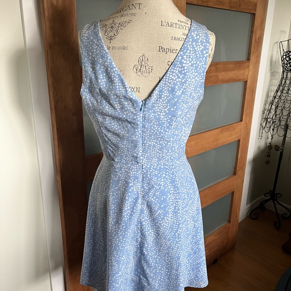 Sleeveless summer dress - Picture 2 of 2